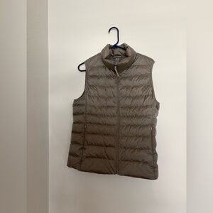 Uniqlo Ultra Light Down Vest size L grey